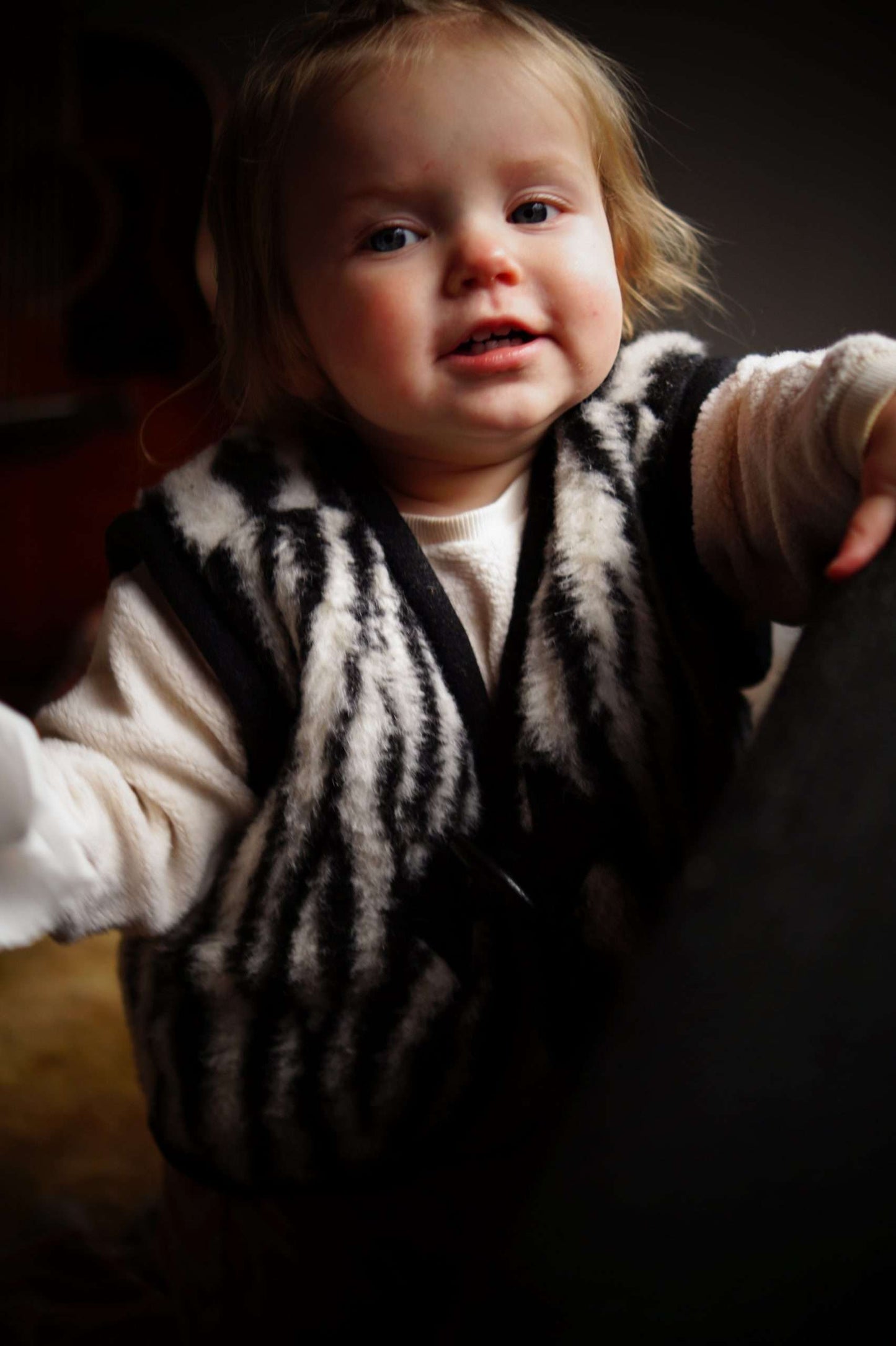 Wollen bodywarmer zebra