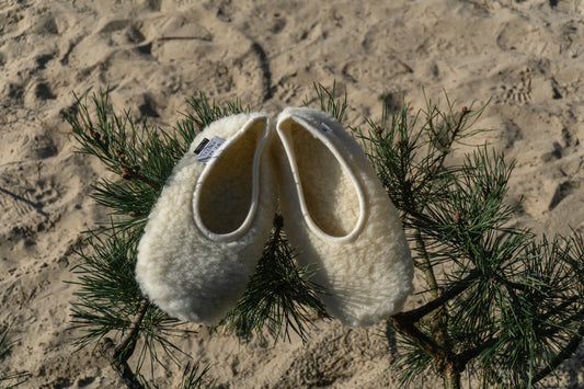 sloffen volwassen wit